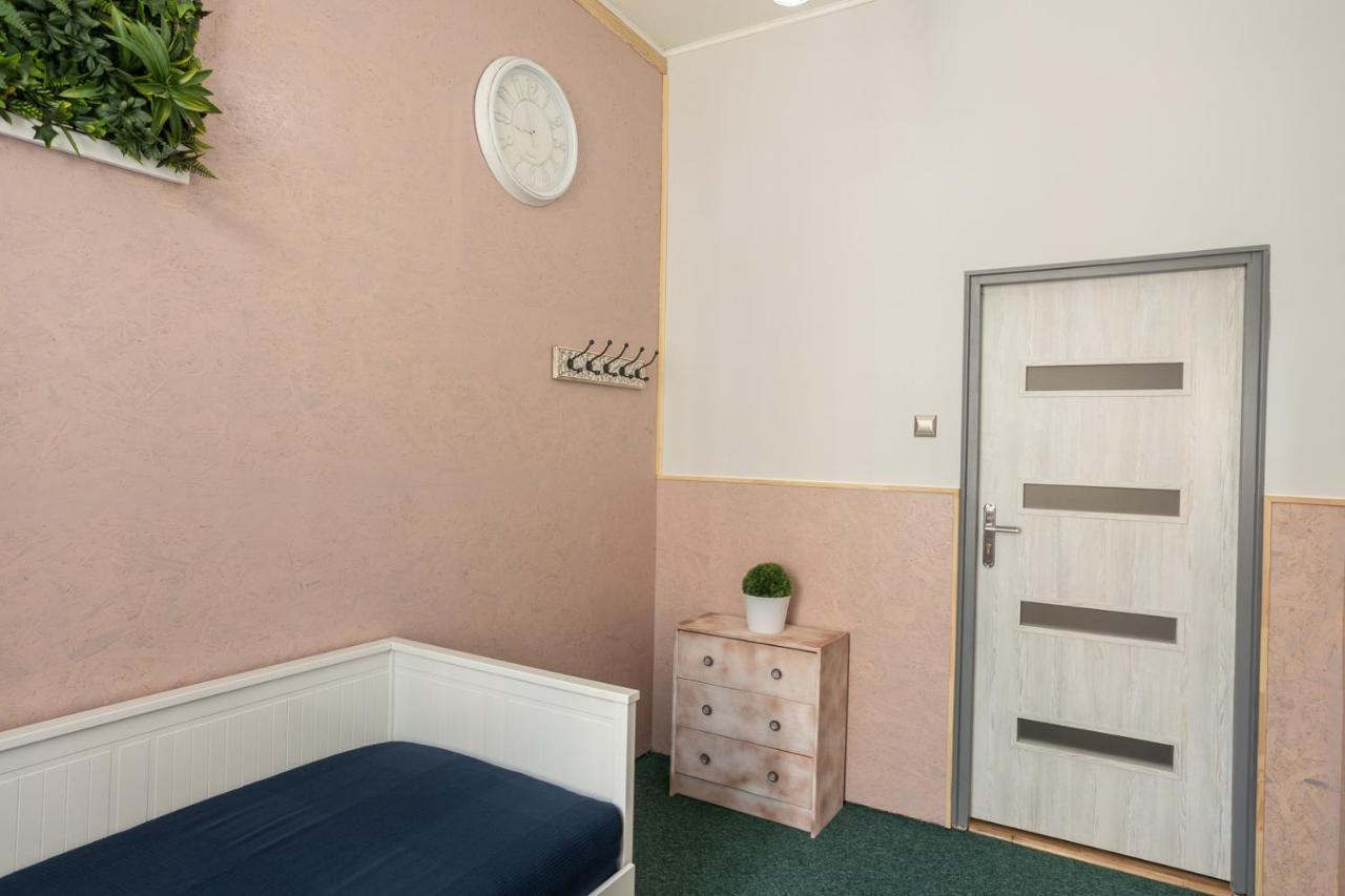 Kosciuszki Street Hostel Wrocław Extérieur photo